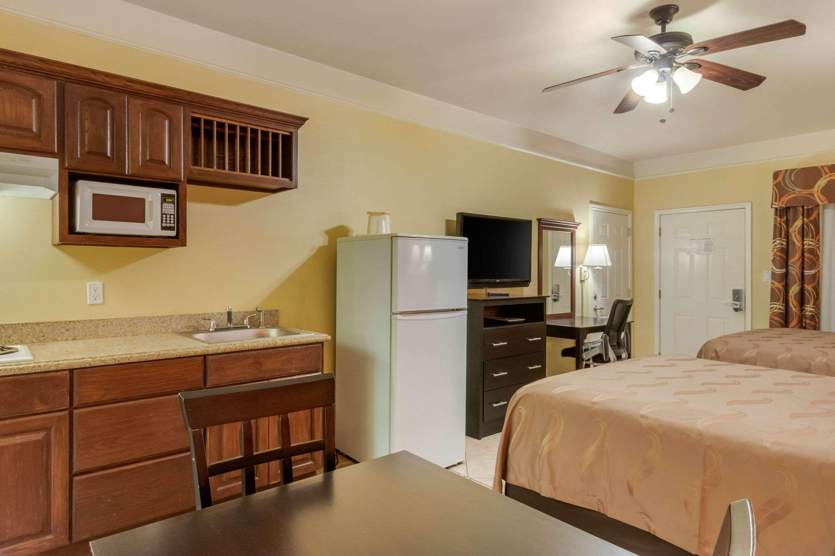 Quality Inn & Suites At The Outlets Mercedes-Weslaco Dış mekan fotoğraf