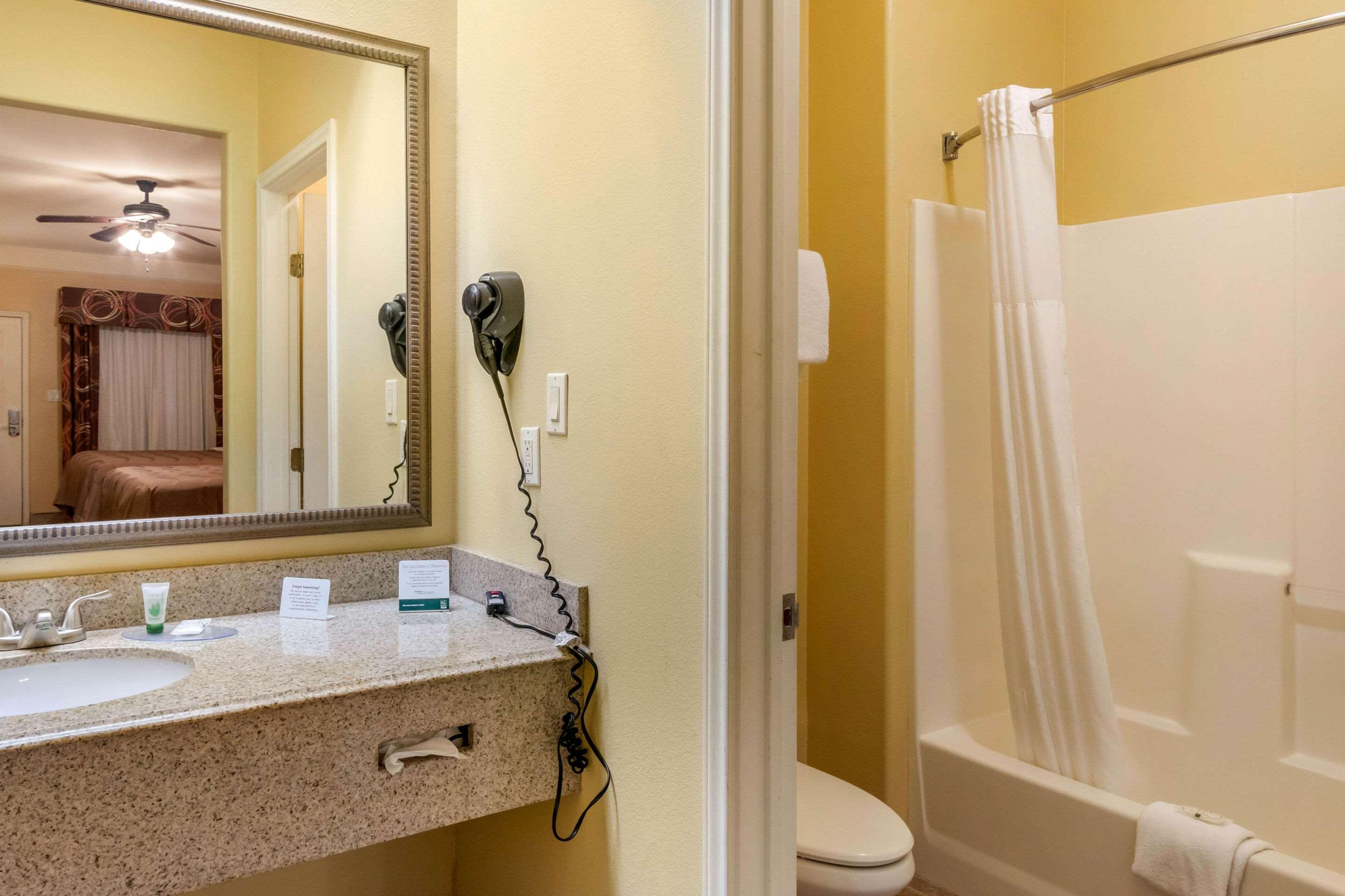 Quality Inn & Suites At The Outlets Mercedes-Weslaco Dış mekan fotoğraf