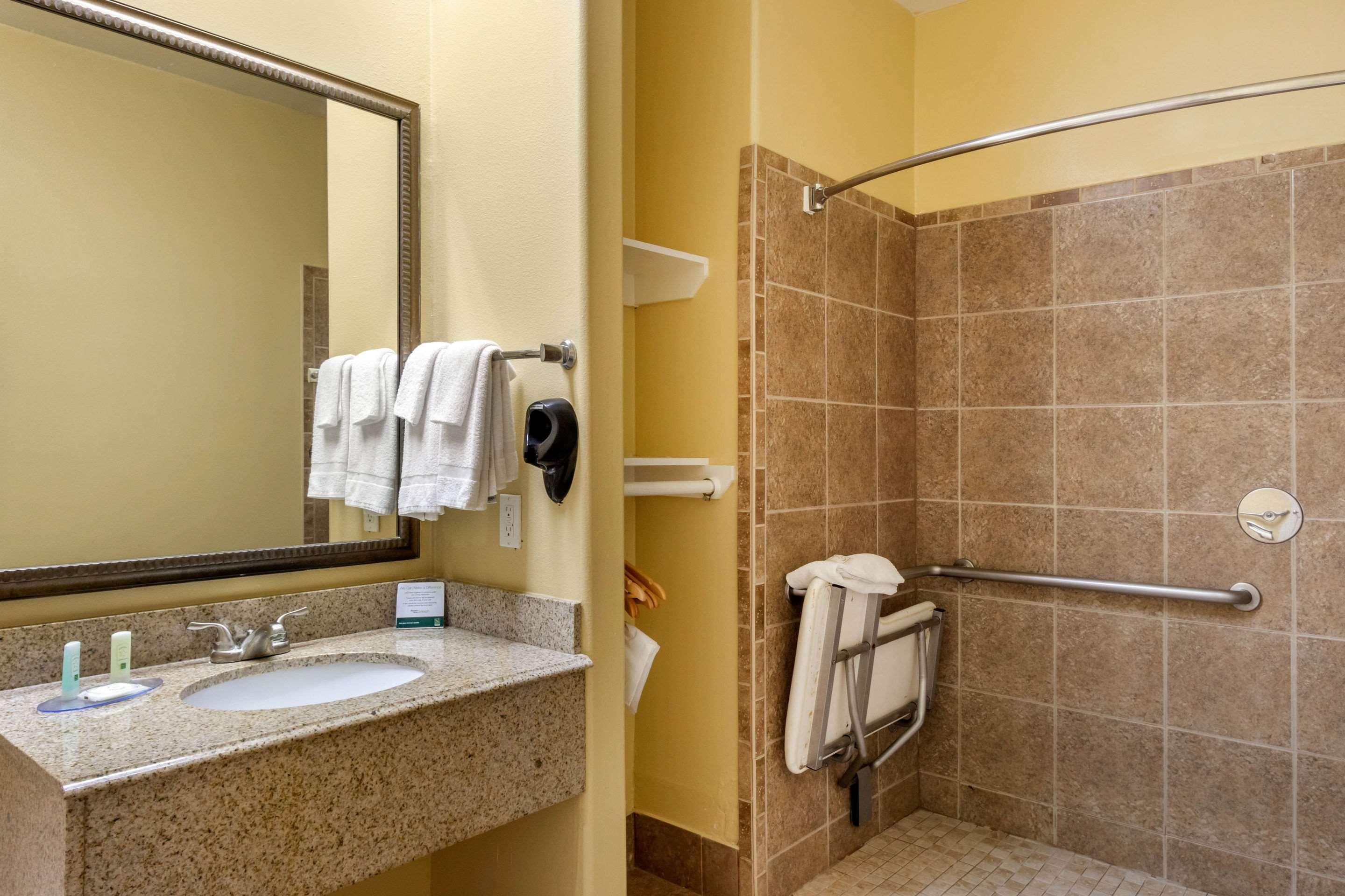 Quality Inn & Suites At The Outlets Mercedes-Weslaco Dış mekan fotoğraf