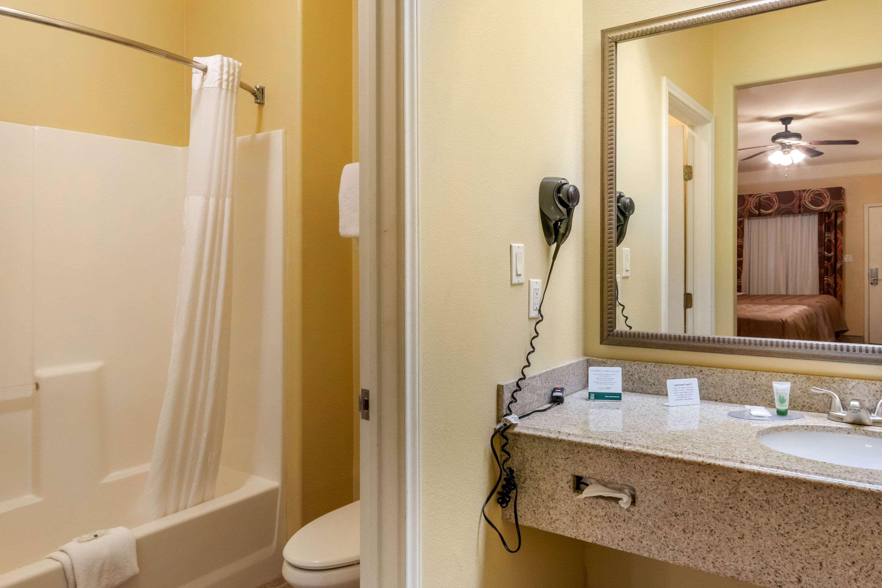 Quality Inn & Suites At The Outlets Mercedes-Weslaco Dış mekan fotoğraf