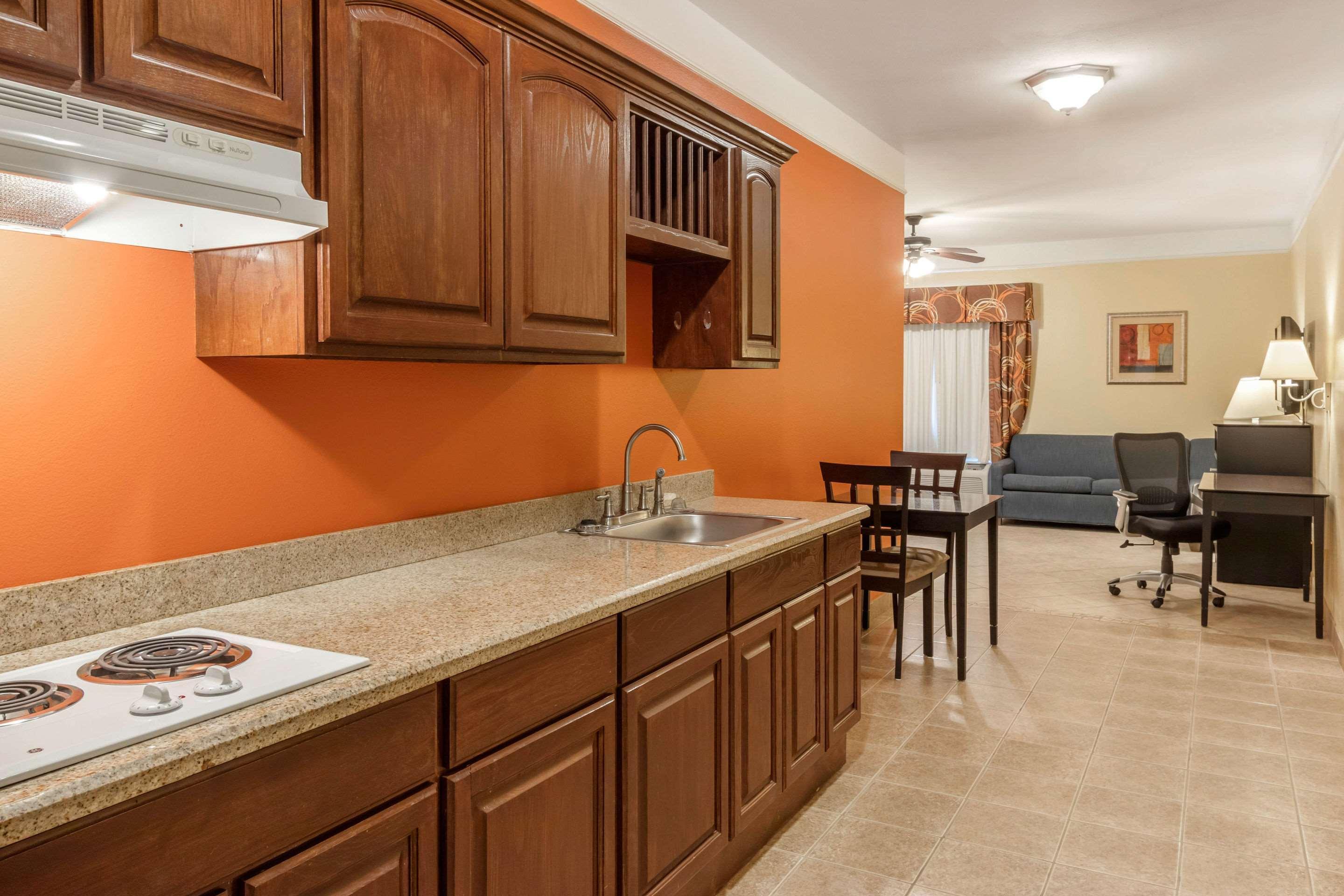 Quality Inn & Suites At The Outlets Mercedes-Weslaco Dış mekan fotoğraf