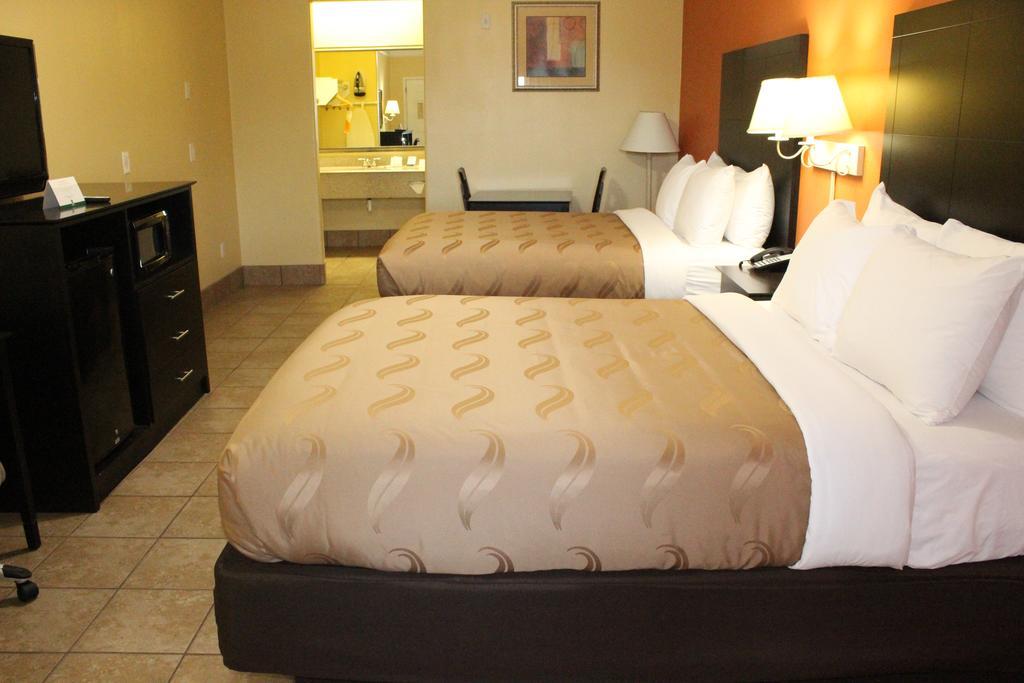 Quality Inn & Suites At The Outlets Mercedes-Weslaco Dış mekan fotoğraf